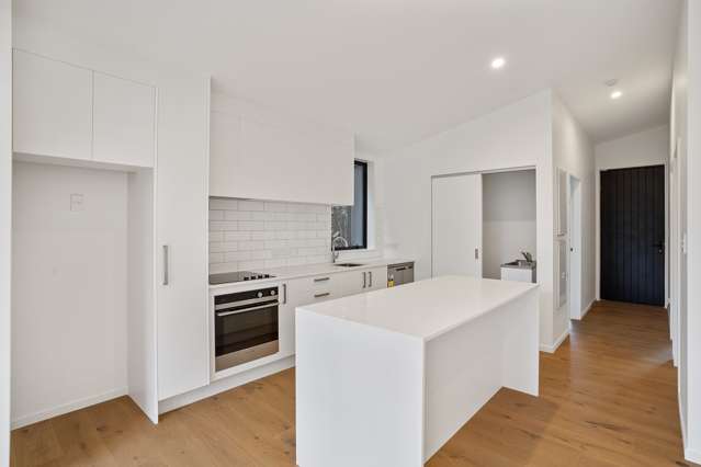 19/37 Glen Atkinson Street St Heliers_1
