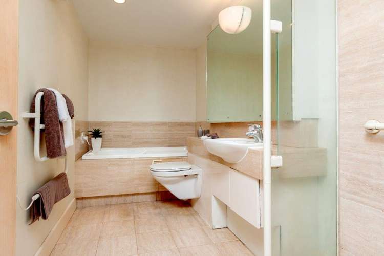 2/47 Tamaki Drive Mission Bay_11