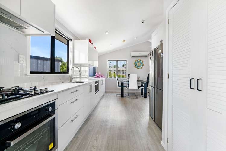 92 Harrington Road Henderson_5