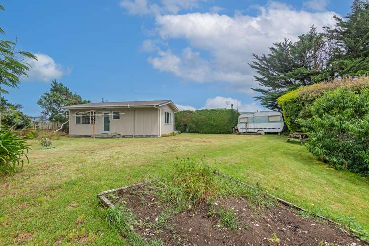 25 Te Kiri Street Himatangi Beach_16