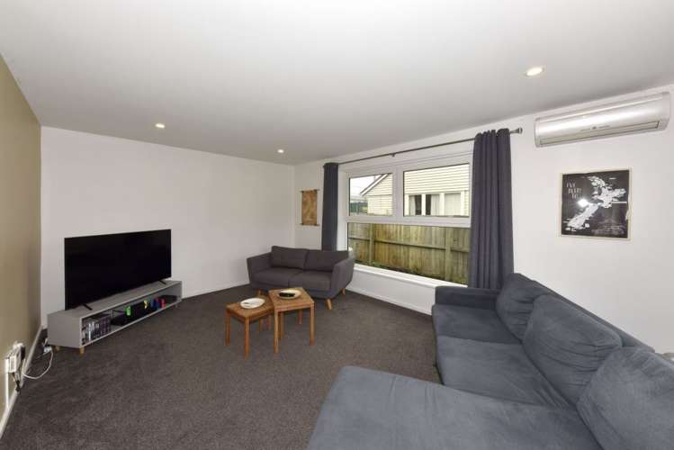 62 Aldershot Street Aranui_12