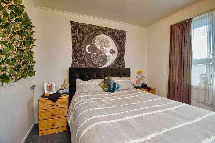 66 Liverpool Crescent Flaxmere_8