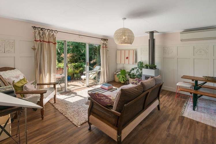 2 Adela Stewart Drive Athenree_1