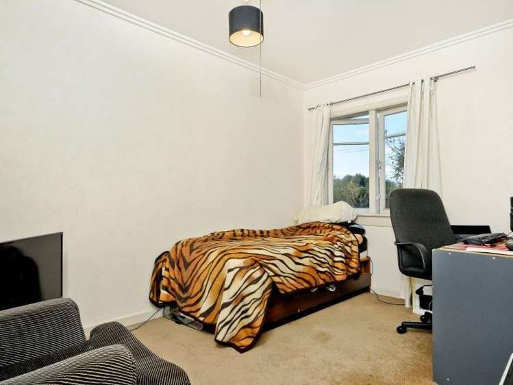 214 Clyde Street Hamilton East_14