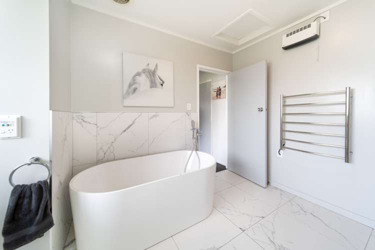 16 Sierra Avenue Kamo_10