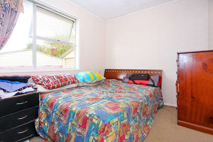 6 Staverton Crescent Mangere_7