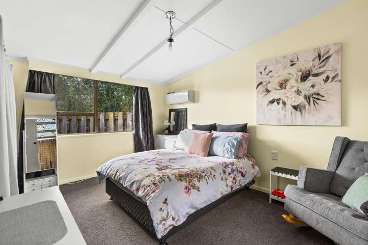 202 Caroline Place Mayfair_4