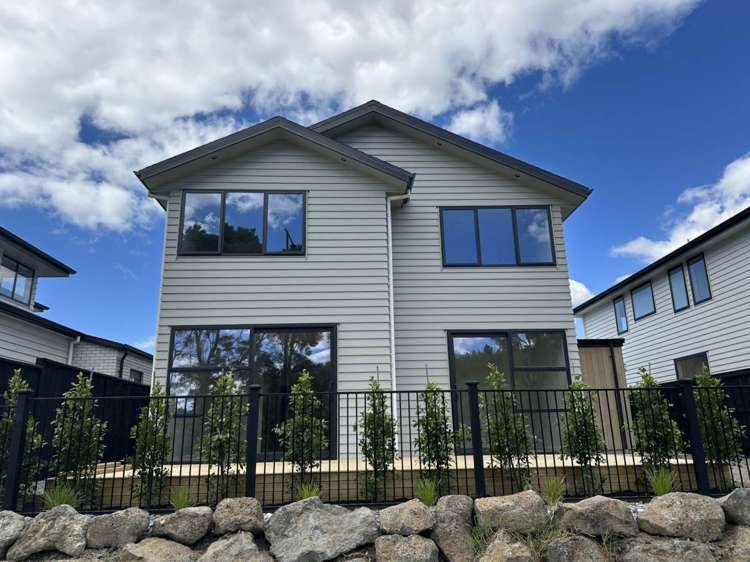 31 Sidwell Road Wainui_1