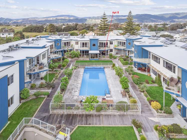 8/4 Dp Seaview Road Paraparaumu Beach_1