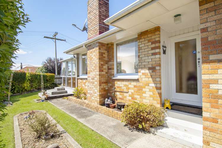 2 Rimu Street Gate Pa_1