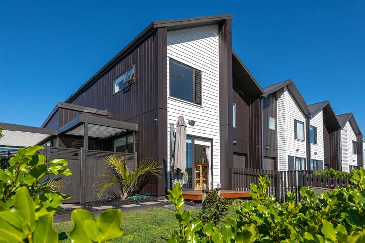 3 Koura Drive Red Beach_20