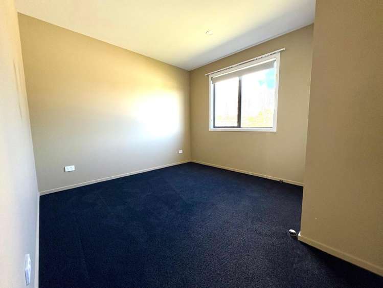 6a Paparoa Way, R D 2 10113_4