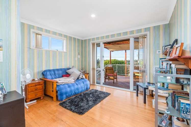 222 Welcome Bay Road Welcome Bay_11