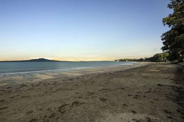 8/47 The Strand Takapuna_1