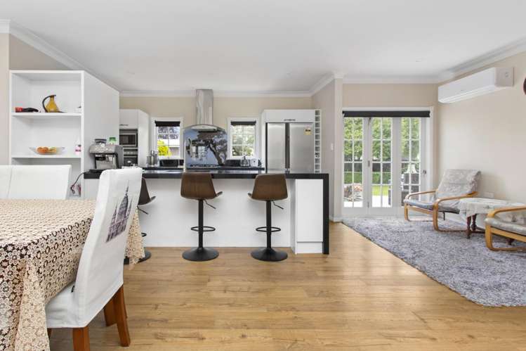 1046 River Road 10469_4