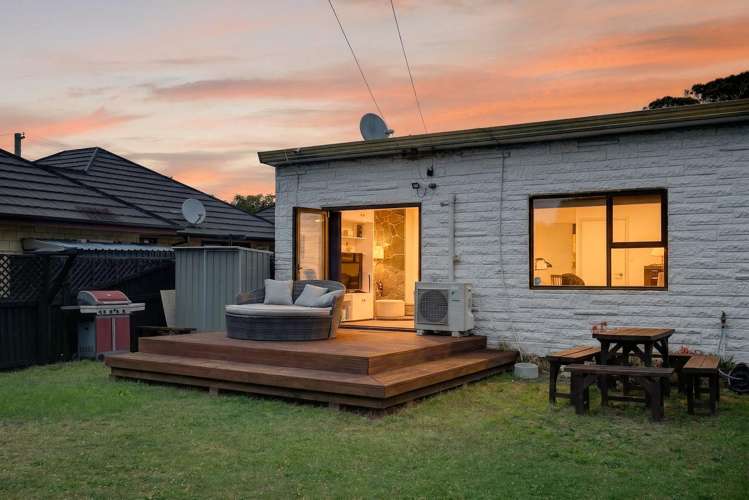 270 Breezes Road Aranui_27