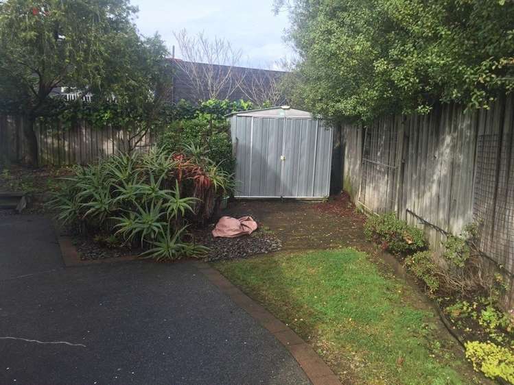 7/16 Vinograd Drive Te Atatu Peninsula_14