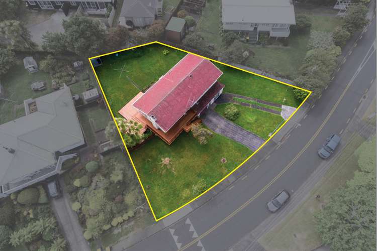126 Vodanovich Road Te Atatu South_0