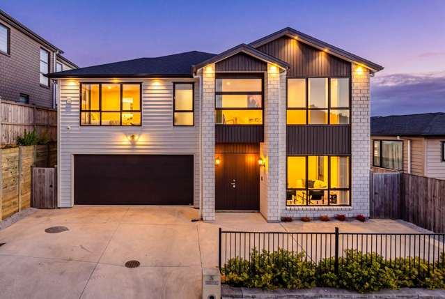 7-Bedroom Home in Mission Heights School Zone