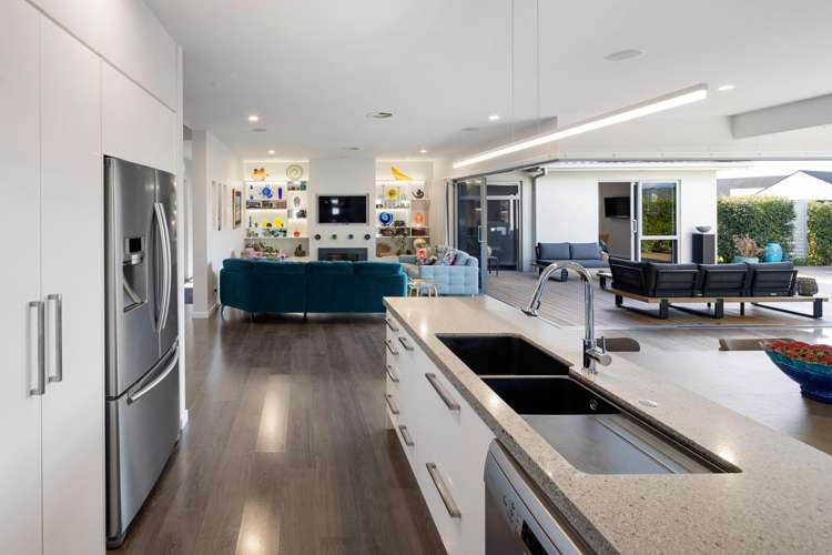 77 Baxter Michael Crescent Cambridge_15