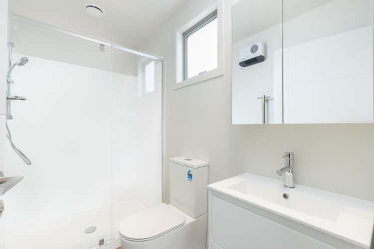 15B & 15C Neale Avenue Stoke_6