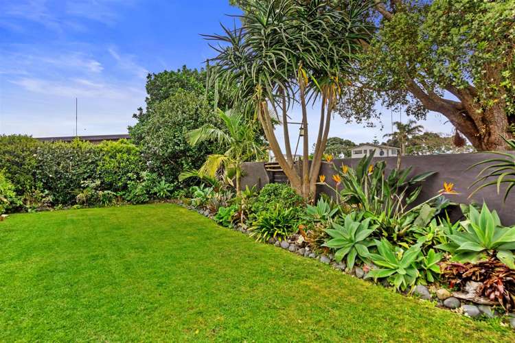 11 Roretana Drive Athenree_19