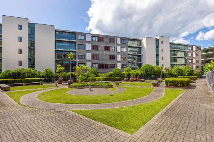 304/125 Customs Street Auckland Central_23