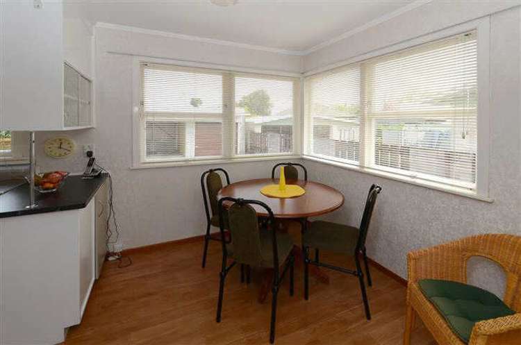 5 Colstone Street Glenview_8