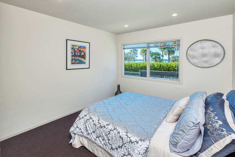 66 Kiwi Esplanade Mangere Bridge_16