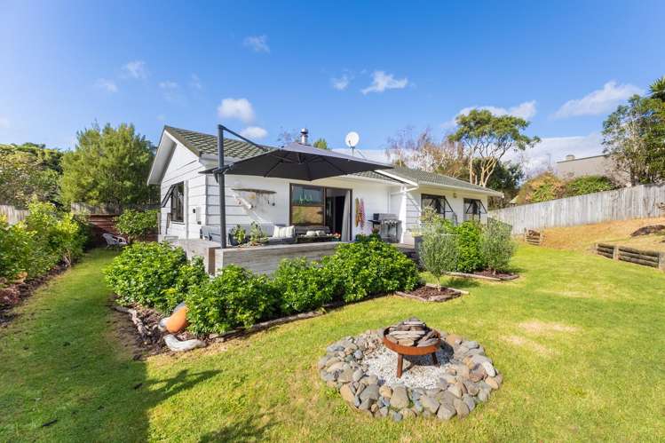 13 Forest Road Raumati South_19