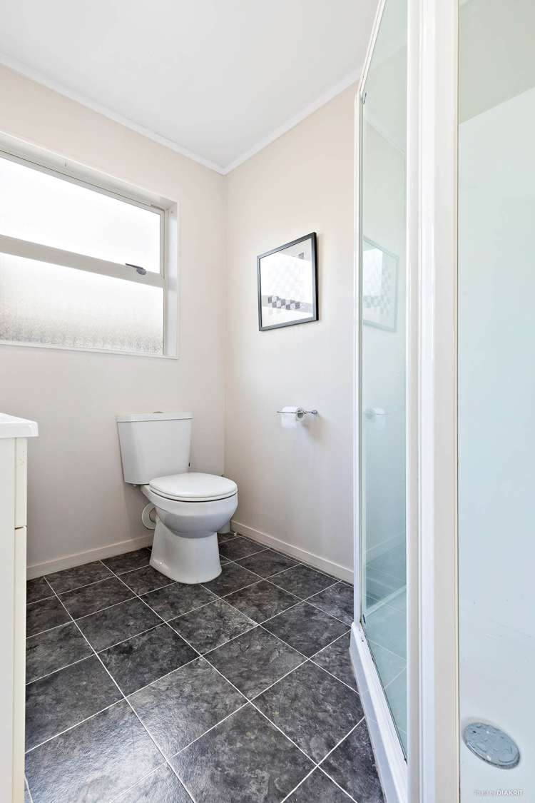 6 Maybelle Place Kelston_14