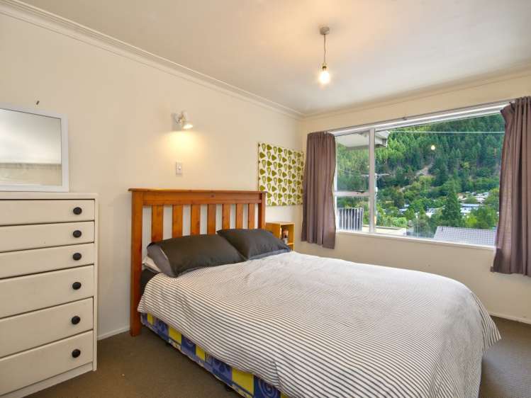 117 Hallenstein Street Queenstown_3