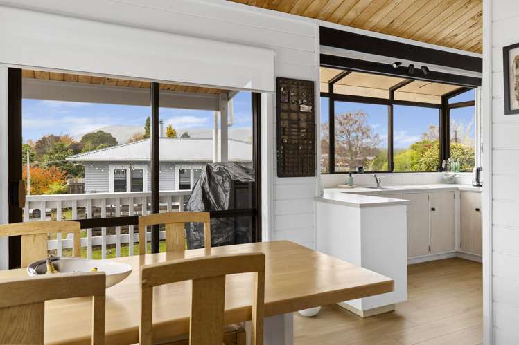 27 Kotare Street Hilltop_13