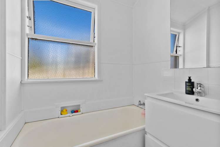 11A Queenstown Road Hillsborough_15