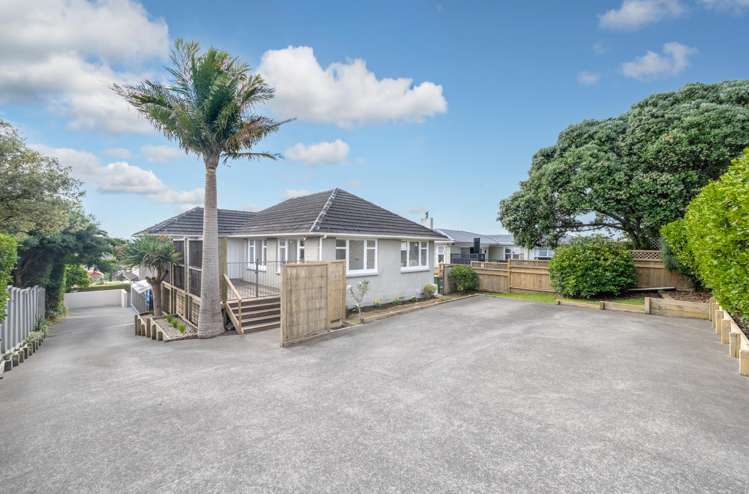 72 Bradbury Road Botany Downs_0