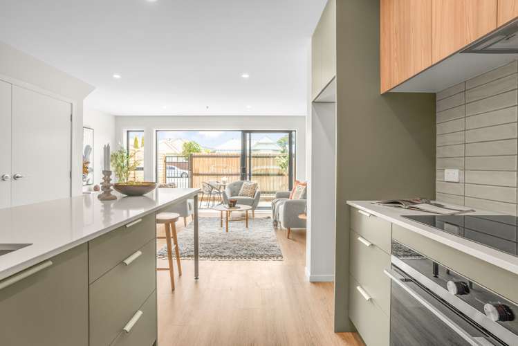 2/90 Knights Road Woburn_5