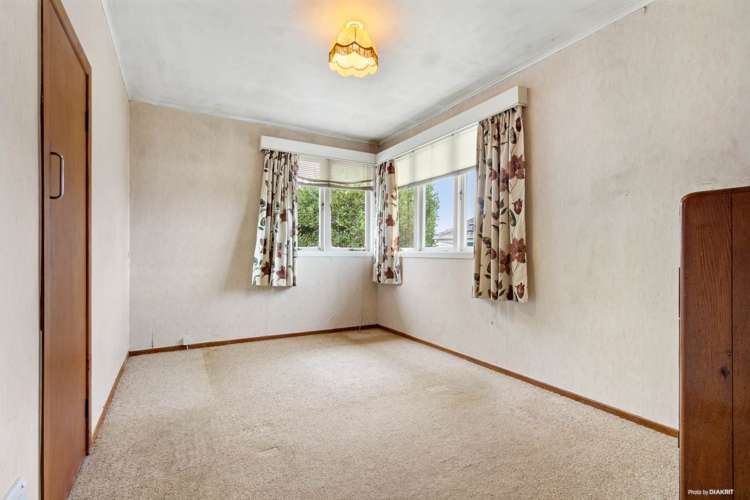 13 Neil Avenue Te Atatu Peninsula_14