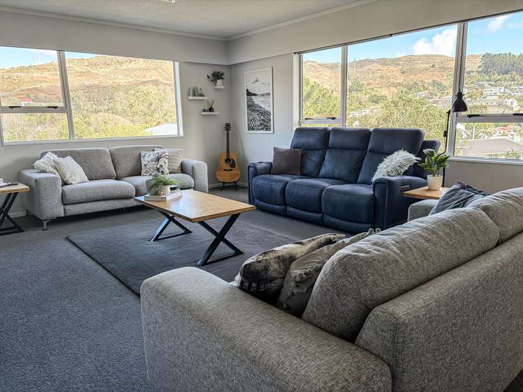 12 Zande Terrace Tawa_3