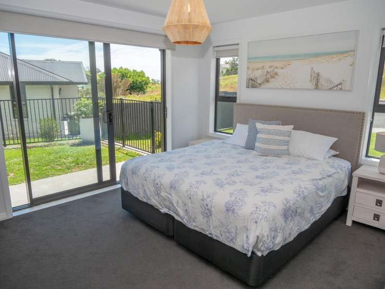 9 Loke Crescent Coopers Beach_14