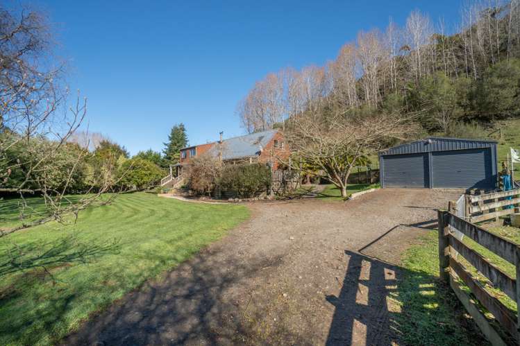 942 Finnis Road Pohangina_25