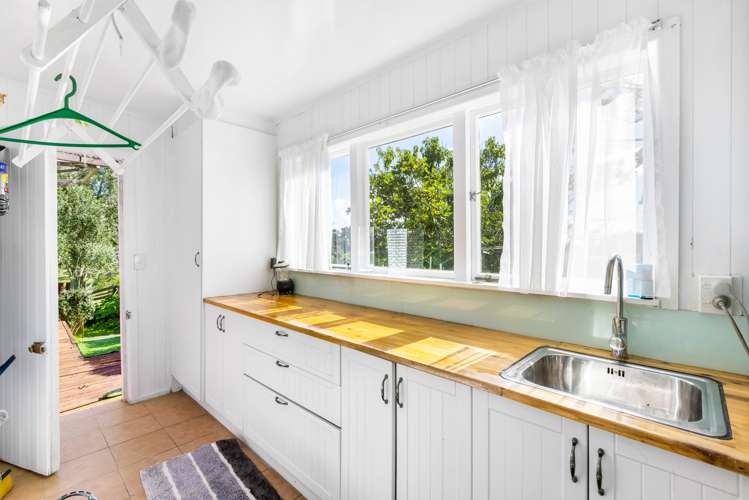 98 Hanham Road Kumeu_17