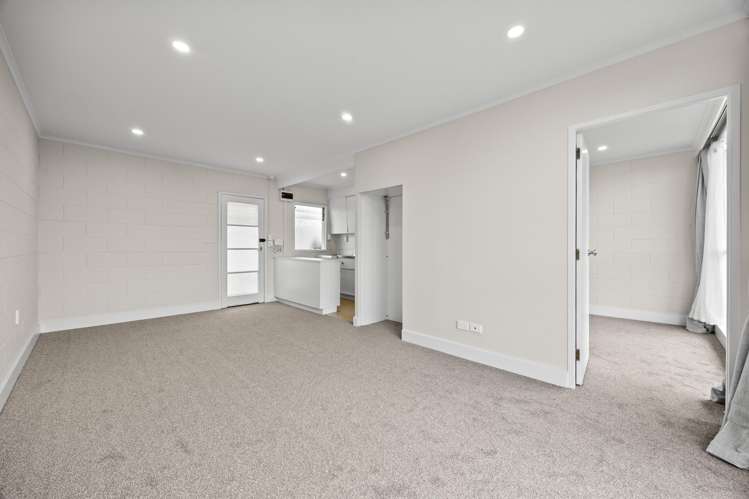 24/32 Blockhouse Bay Road Avondale_5