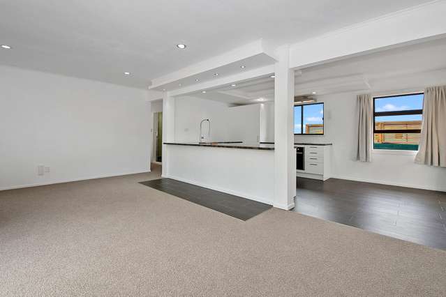 10 Meadow Crescent Te Atatu South_3