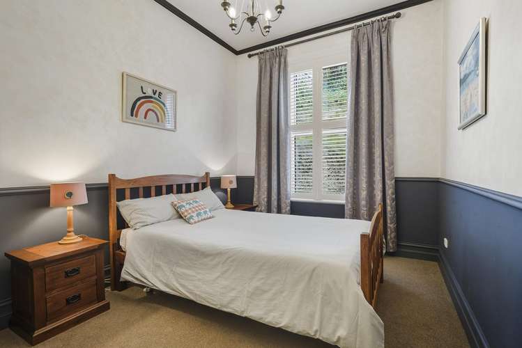 34 Eglinton Road The Glen_16