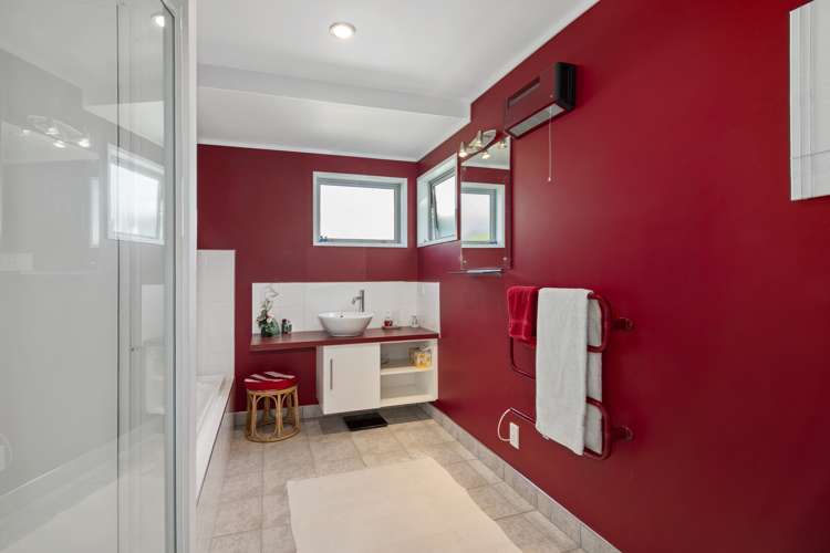 23 Cederman Drive Kaiteriteri_17