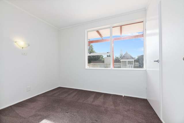 12 Cezanne Place New Lynn_2