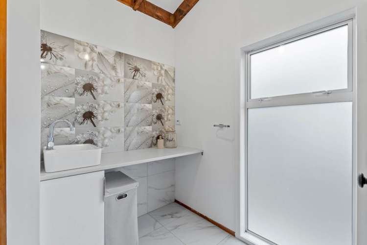 2/32a Clayburn Road Glen Eden_11