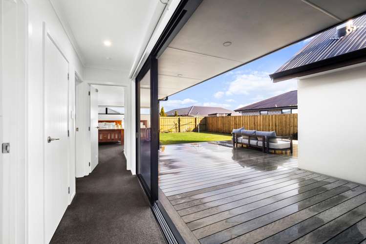8 Redhaven Rise Netherby_22