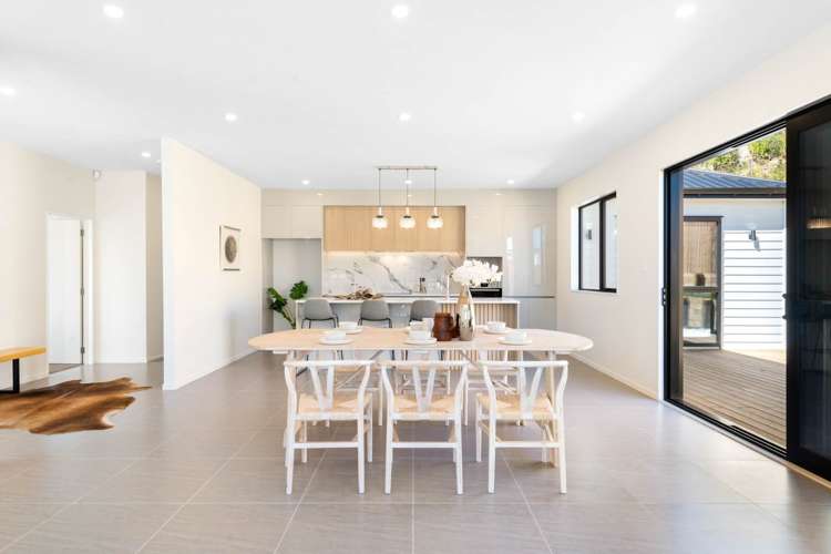 36 Awanui Road Red Beach_17
