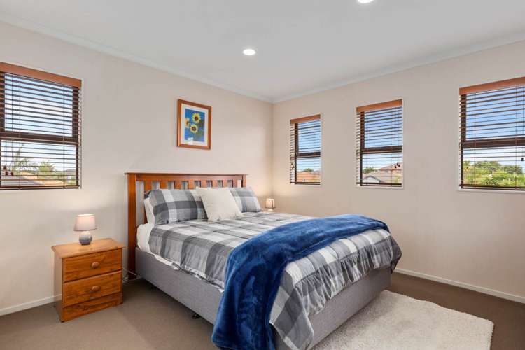 10 Girvan Terrace Wattle Downs_15